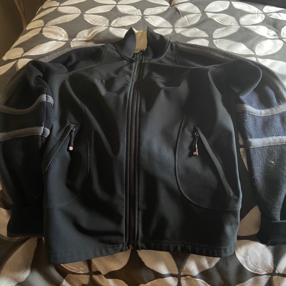 Lululemon jacket - Picture 2 of 2